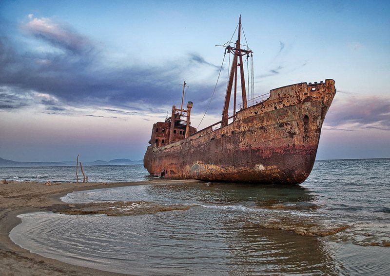 Брошеный корабль Dimitrios II