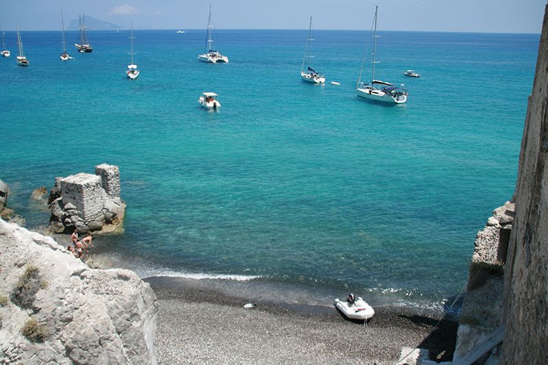 Белый пляж Spiaggia Bianca
