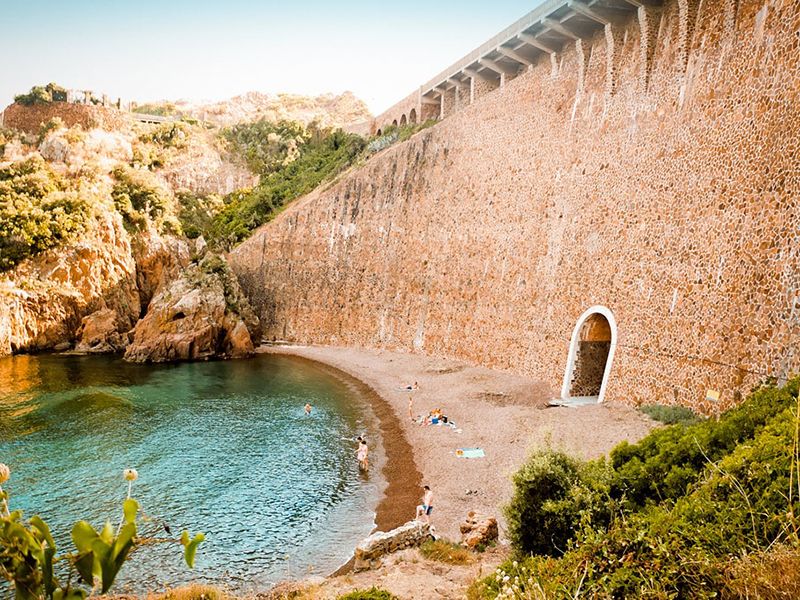 Каланка (бухта) Calanque d'Aurelle