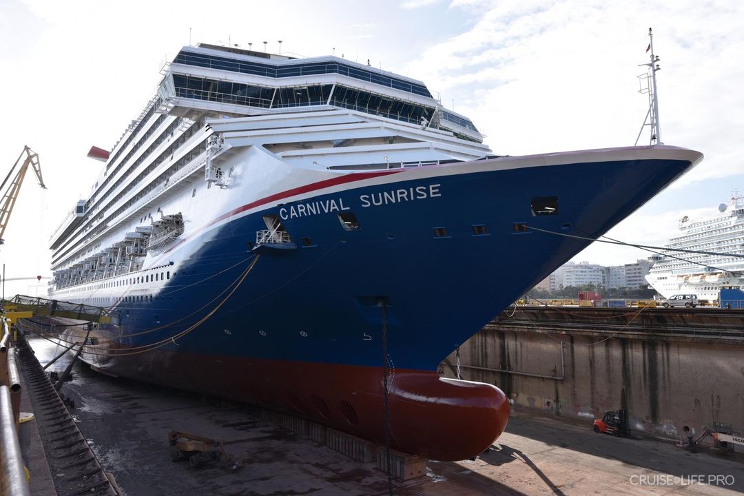 Carnival Sunrise at the dock