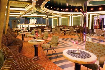 Dance Hall Pompadour | Costa Favolosa