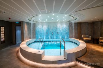 Aroya-Aroya-Cruises-9