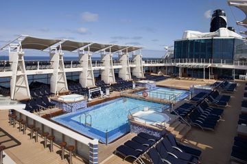 CEL_EC_PoolDeck