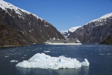 CEL_SL_ShipExterior_TracyArmFjord_261