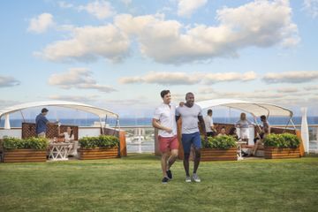 08_LawnClub_Alcove_1361R