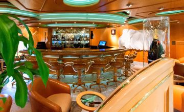 RCI_AD_Revite_DiamondLounge