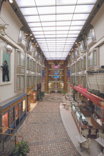 RCI_Explorer_Promenade_3