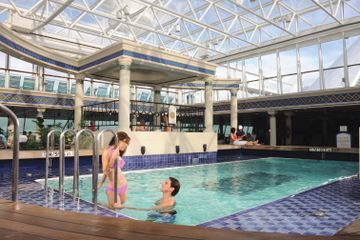 RCI_GR_Couple_Solarium5