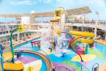RCI_HM_harmony_splashaway_bay-CB9_3609_RET_CMYK