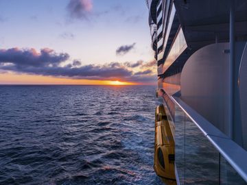 RCI_SY_Europe_April2018_TheWayAway_ShipBalcony_P1000987_RET