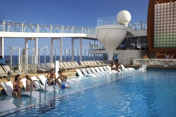 13_CelebrityEdge_Pool-Daytime_8772R