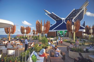 23_CelebrityEdge_RooftopGardenDay_15890