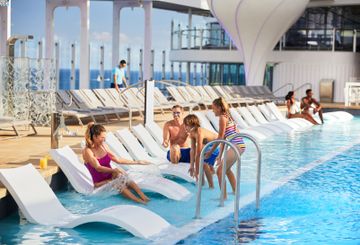 13_CelebrityEdge_Pool-Daytime_8758