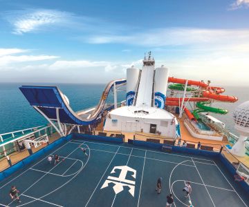 RCI_LB_BasketballCourt_TidalWave_Perfectstorm_1881_RET_CMYK