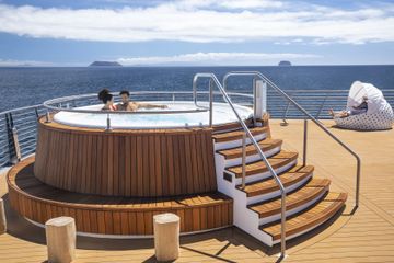 06A_JACUZZI_3073R