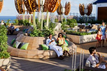 23_CelebrityEdge_RooftopGardenDay_15757