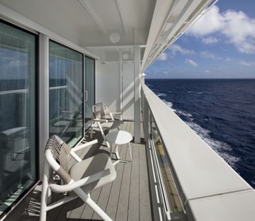 EG18-SkySuiteS3-BalconyR