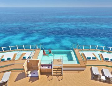 Infinity-beach-lifestyle_norwegian_prima
