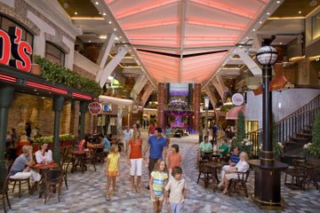 RCI_Oasis_ROYALPROMENADEC018