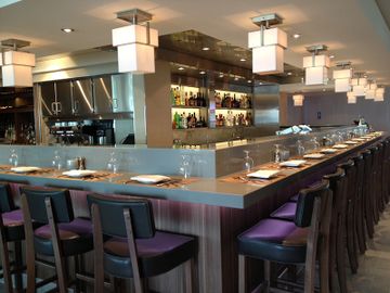Бар морепродуктов Raw Bar
