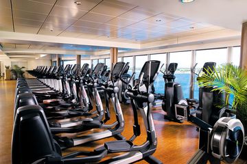 Фитнес центр (Pulse Fitness Center)