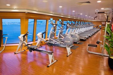 Фитнес центр (Body Waves Fitness Center)
