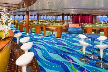 Гостиная (Spinnaker Lounge)