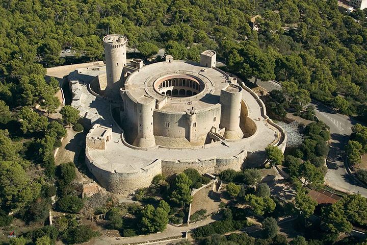 CastellBellver — Пальма-Де-Майорка, Испания