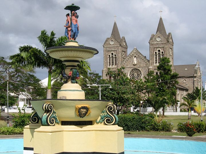 IndependenceSquare — Бастер, Сент-Китс и Невис