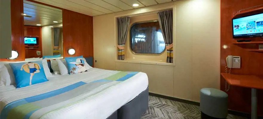 Каюта с окном "Obstructed Oceanview Stateroom"