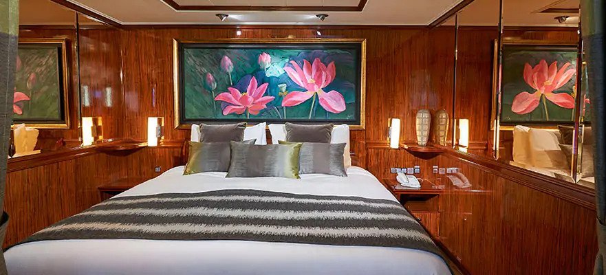 Сьют "The Haven Courtyard Penthouse with Balcony"