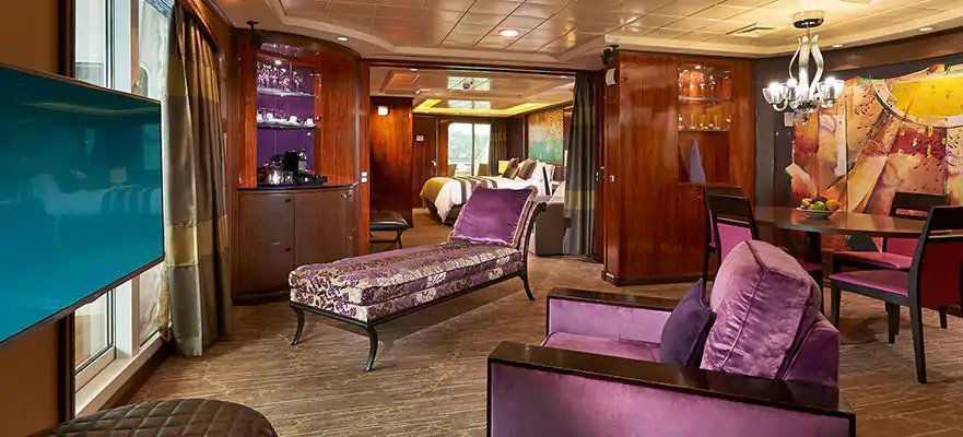 Сьют "The Haven Owner’s Suite with Large Balcony"