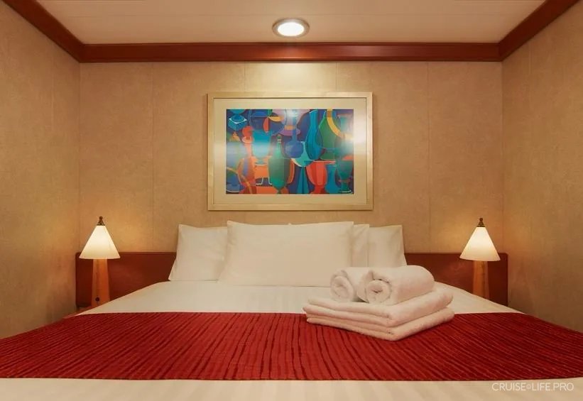 Inside cabin “Virtual” (14 m²)