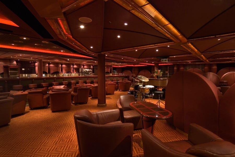 Сигарный бар Beverly Hills Cigar Bar