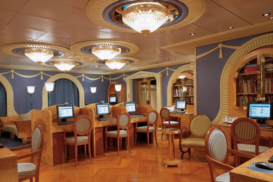 Библиотека Nobel Library &amp; Internet Cafe