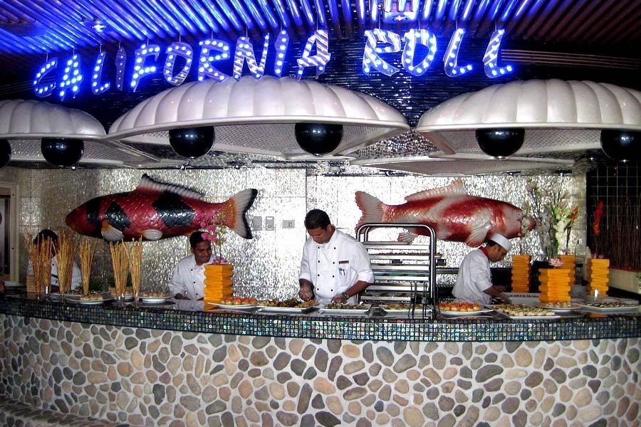 Суши-бар California Roll Sushi Bar