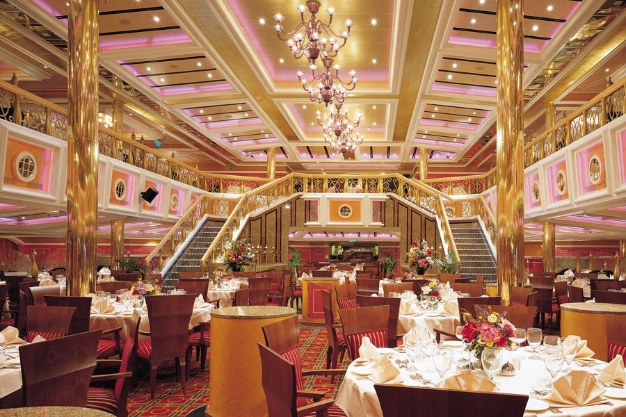 Основной ресторан Washington Dining Room