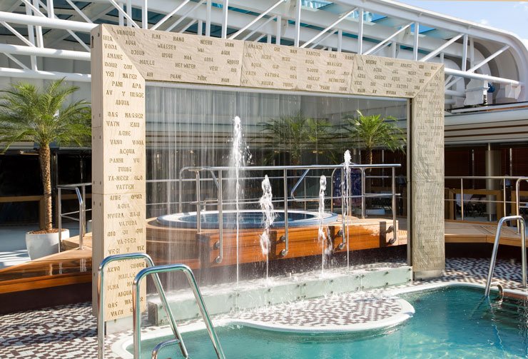 Бассейн с раздвижной крышей (Lido Pool)