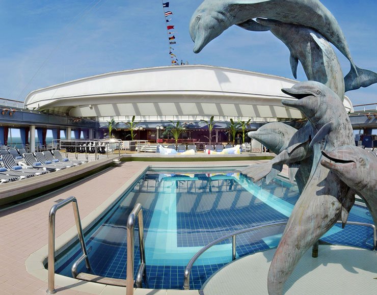 Бассейн с раздвижной крышей (Lido Pool)