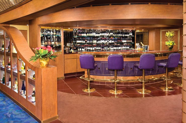 Бар (Pinnacle Bar)