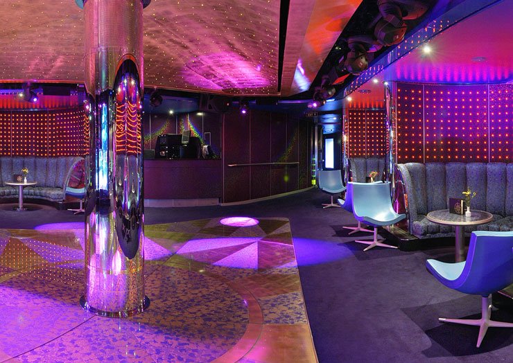 Ночной клуб (Northern Lights Nightclub)