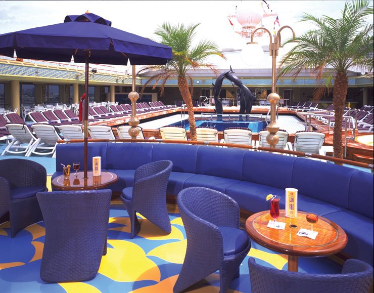 Бассейн с раздвижной крышей (Lido Pool)
