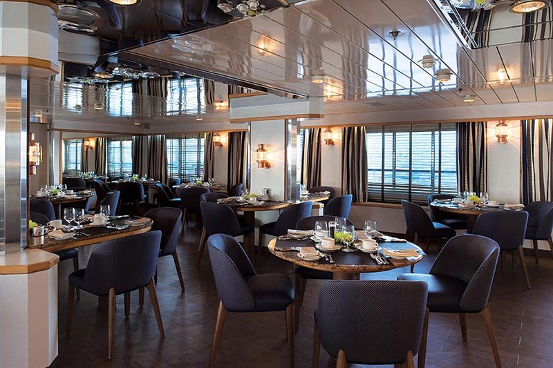 Шведский стол Discoverer Lounge