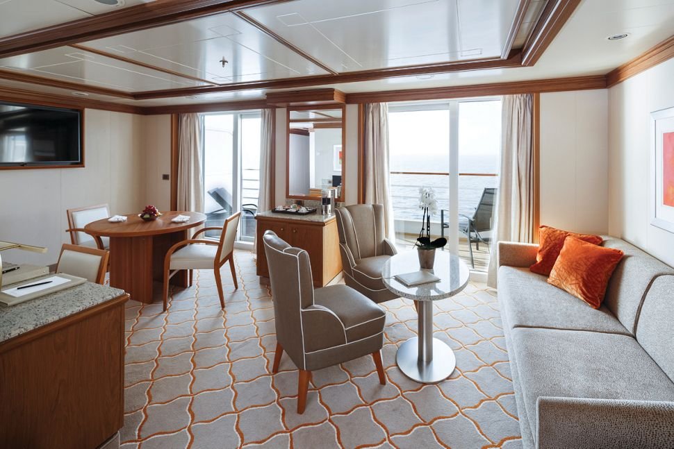 silversea-luxury-silver-spirit-ship-silver-suite-2