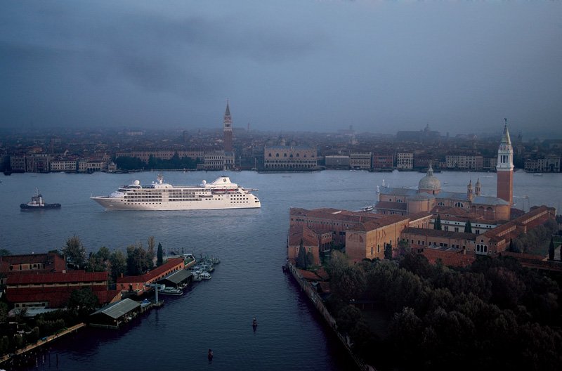 Внешний вид лайнера (Exterior)