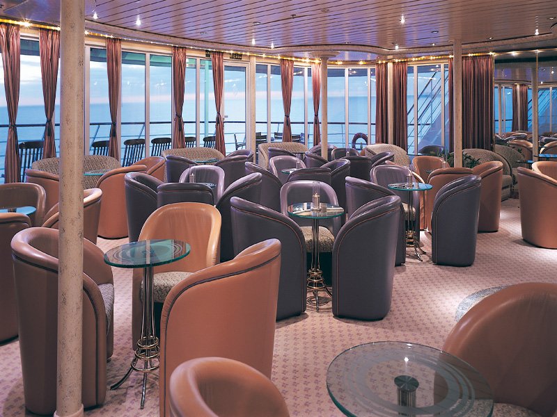 Салон-панорама (Panorama Lounge)