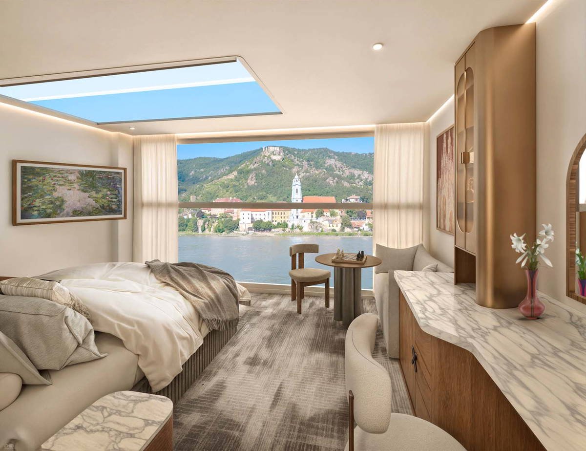 009_1200x923_celebrity-wanderer-skylight-infinite-balcony-suite