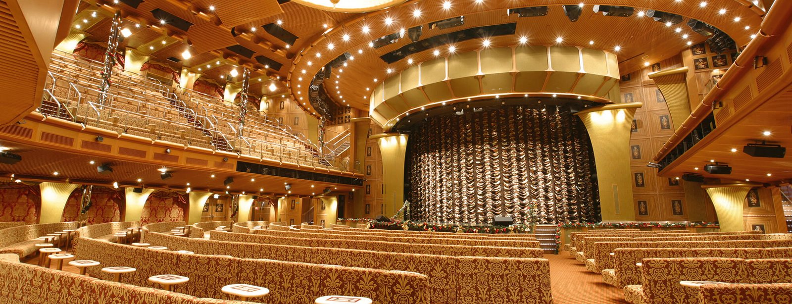Theatre Urbino | Costa Magica