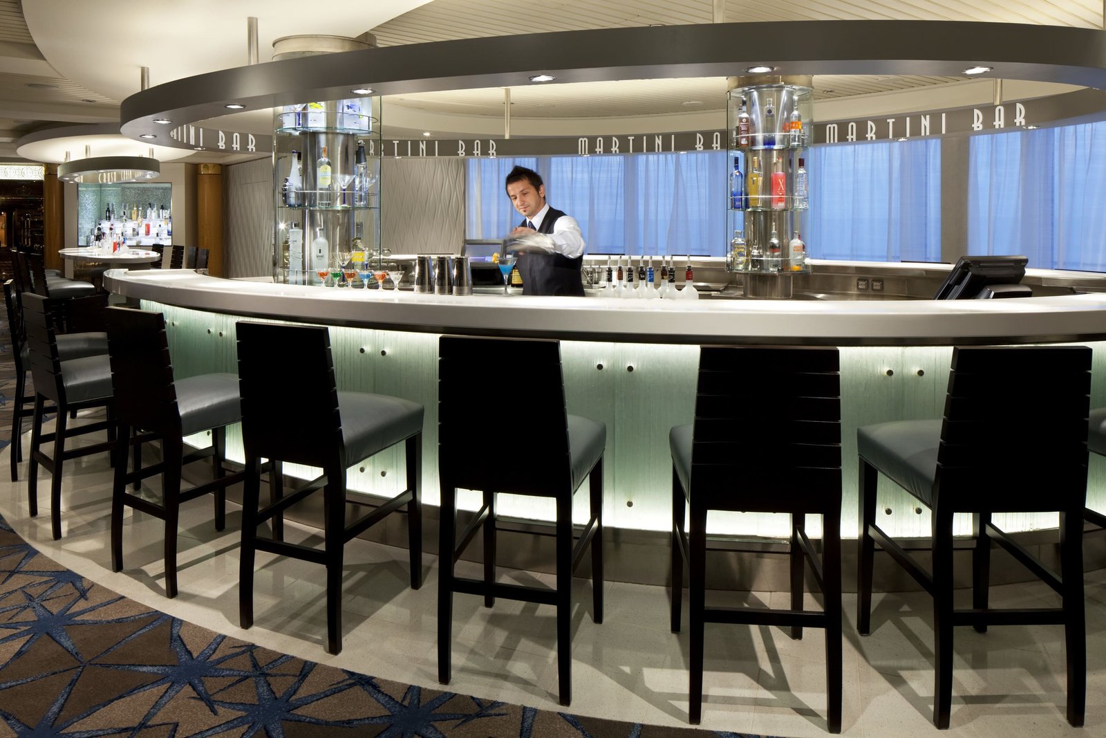 IN-MartiniBar3F