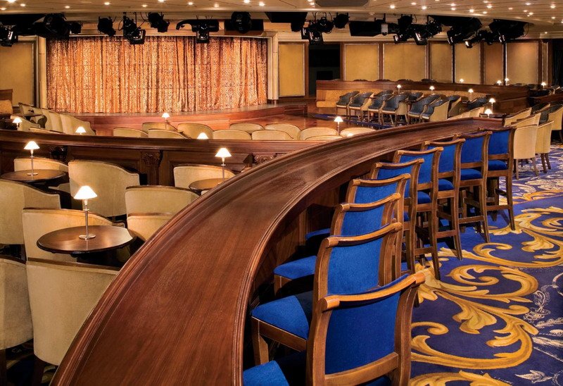 Театр (Cabaret Theater)